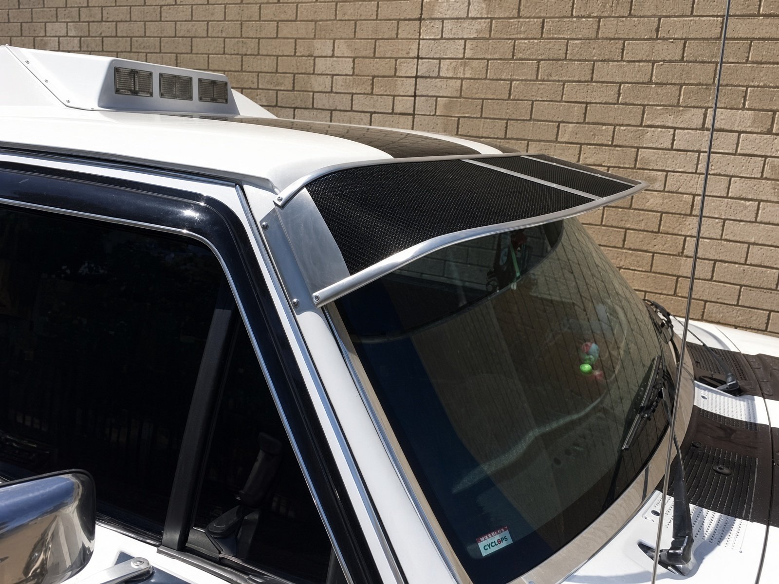 Toyota Hilux LN106 sunvisor