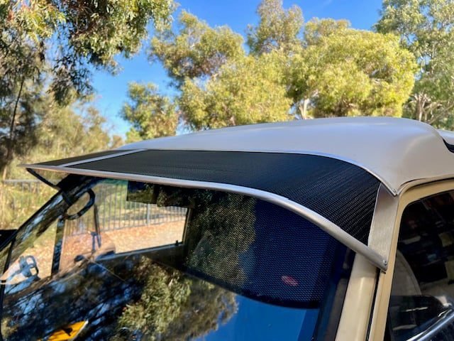 Toyota Hiace Van JR32 1983-1989 Mesh Windscreen Sunvisor