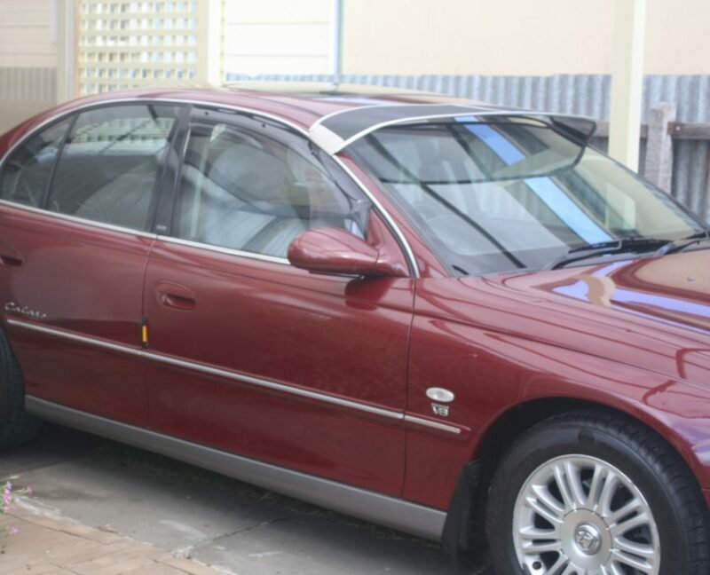 Holden Commodore VT-VZ 4dr Sedan/Wagon/Ute Mesh Windscreen Sunvisor